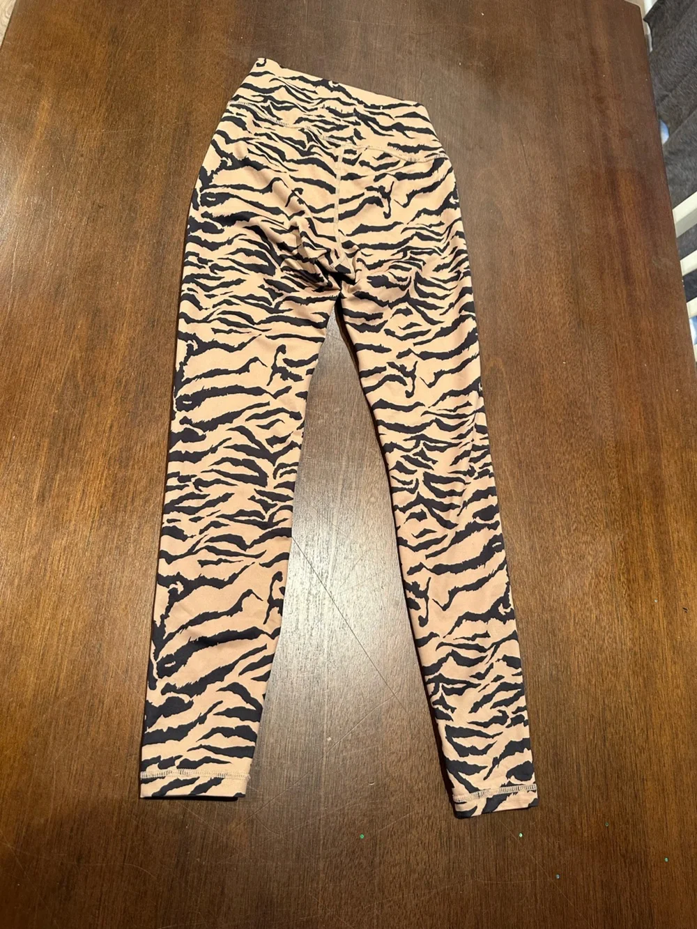 Allfenix leggings animal print girls no size tag missing